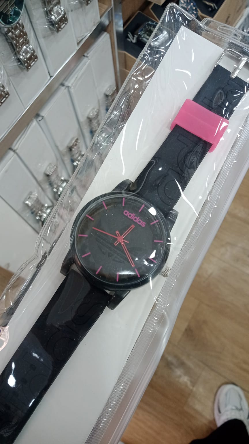 ساعة بسوار سيليكون ✨ Montre en silicone
