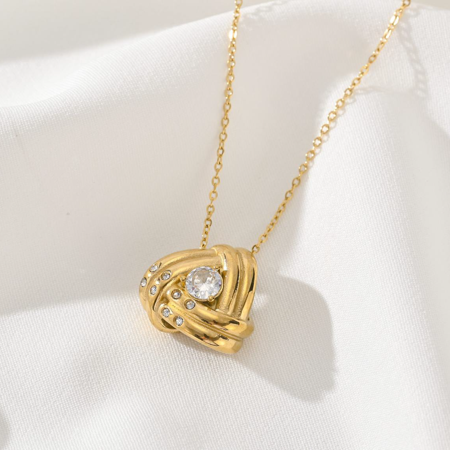 COLLIER 2